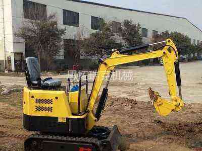 供应奔马BM09型小型挖掘机 全液压驱动的农用小型挖掘机 果农翻地好帮手