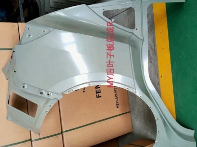 特斯拉Model y右后叶子板 保险杠 方向盘 尾门 鼓风机
